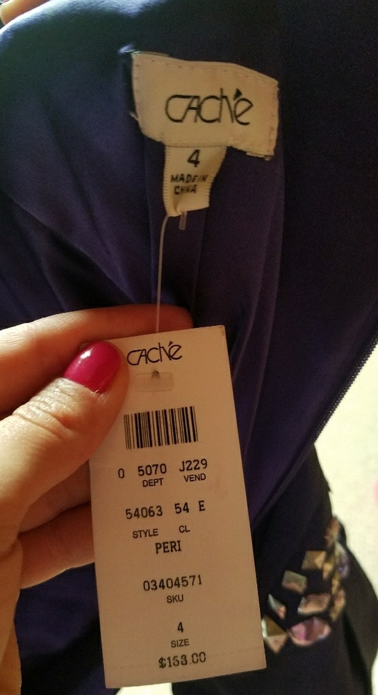 Formal Cache Dress - Picture 7 of 7